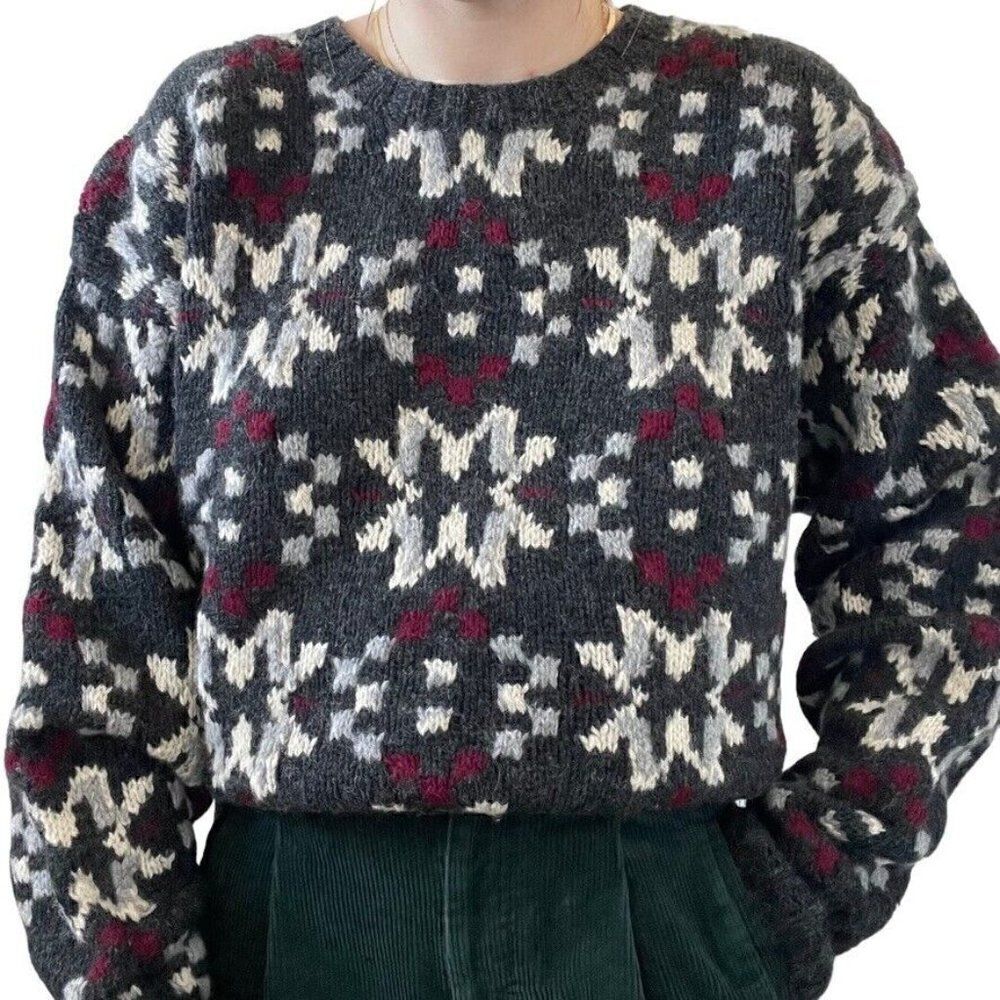 Vintage 1990s Embassy Row Hand Knit Snowflake Wool Chunky Overszied Sweater Sz L